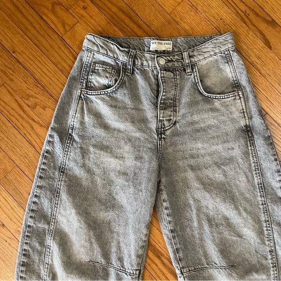 Free People We The Free Good Luck Mid Rise Barrel Jeans Size 26 Archive Gray - Picture 12 of 13